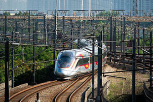 京広高速鉄道の新区間（北京-武漢）で時速350キロが常態化