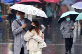 中国各地で気温が急降下　あったかグッズのほかアイスクリームも人気に