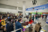 2月6日の中国における出入国（境）者数が延べ67万6千人に
